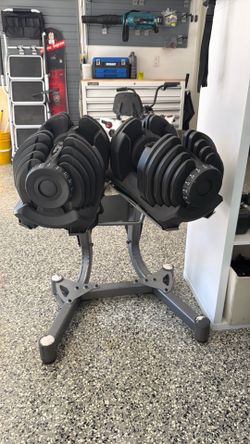 Adjustable dumbbell set with stand
