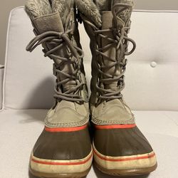 sorel winter boots women Size 7.5