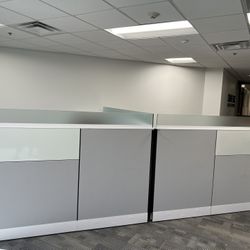 Very Lightly Used Office Large KNOLL Workstations (Qty 2)