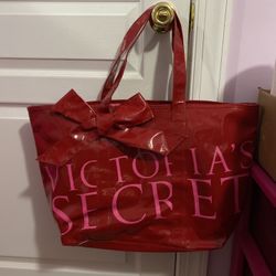 Victoria’s Secret bag new never used without the tag
