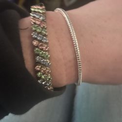 Sparkling Wrist Jewelry 