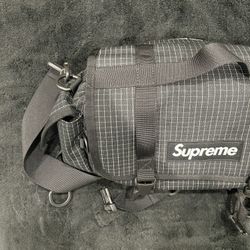 Supreme SS24 Mini Duffle Bag Black