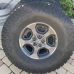Jeep Gladiator Rubicon Wheel And 37 Inch Tires