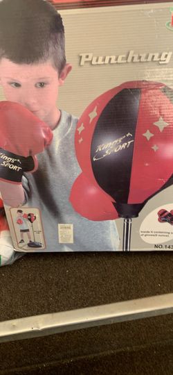 Punching ball for kids with gloves