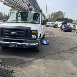 Van Con Todo Y Herramienta