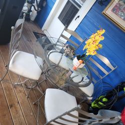 Nice Glass Table  set with 4 chairs