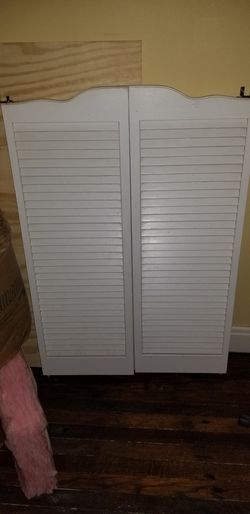 Louvered bar doors