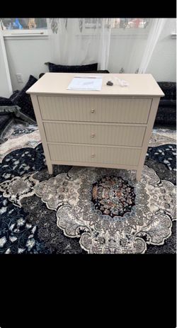Brand New RoyalCraft Beige Fluted 3-Drawer Dresser – Retail $120.99 – Assembled