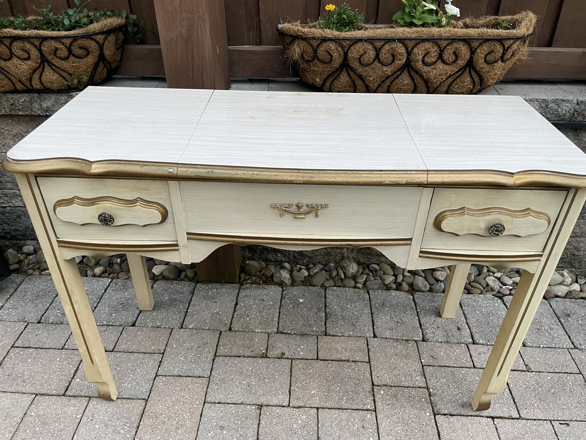 Make-up Table