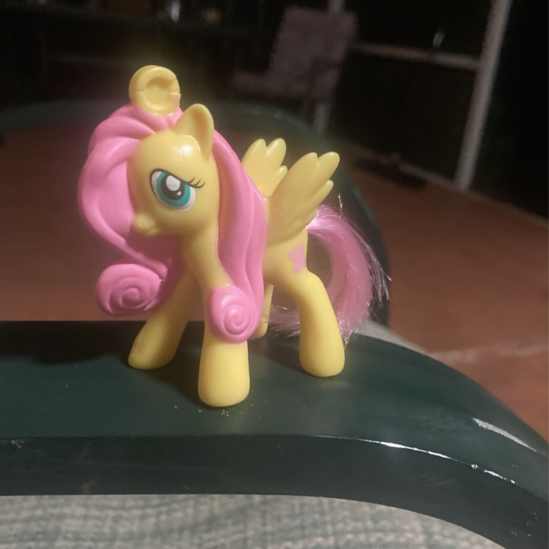 My Little Pony FLUTTERSHY Yellow/Pink Pegasus Butterfly Wings 3”