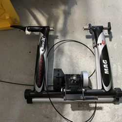 Ravx Indoor Bike Trainer With Elastomer Mag Roller
