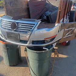 2012 VW PASSAT GRILL 