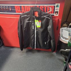 New CCM Lightweight Women's Small Jacket 
