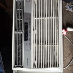 Frigidaire Window Air Conditioner
