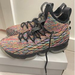 Nike Lebron 15 Basketball Shoes