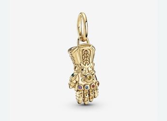 Marvel The Avengers Infinity Gauntlet Dangle Charm