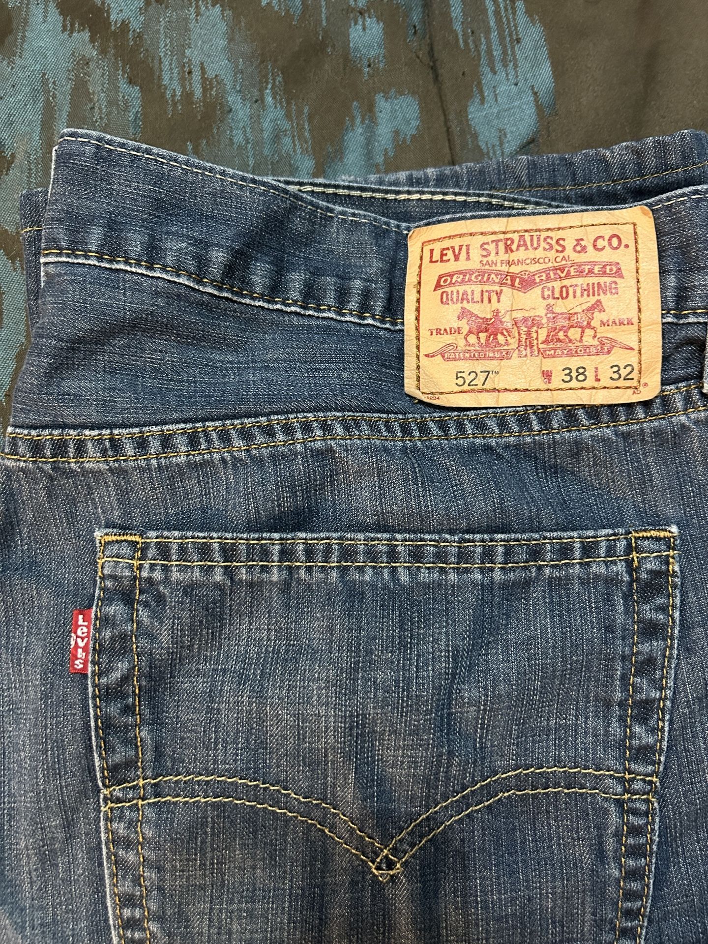 Men’s Levi Jeans