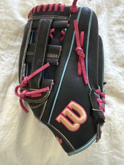 Outfielder glove