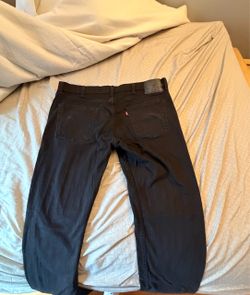 Levi’s, Fear of God Essentials, Nike, Gucci + More – $50 Clothing Bundle