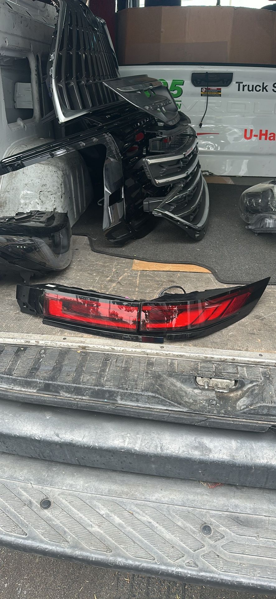 2022-2024 Land Rover Sport Right Side Inner Taillight OEM