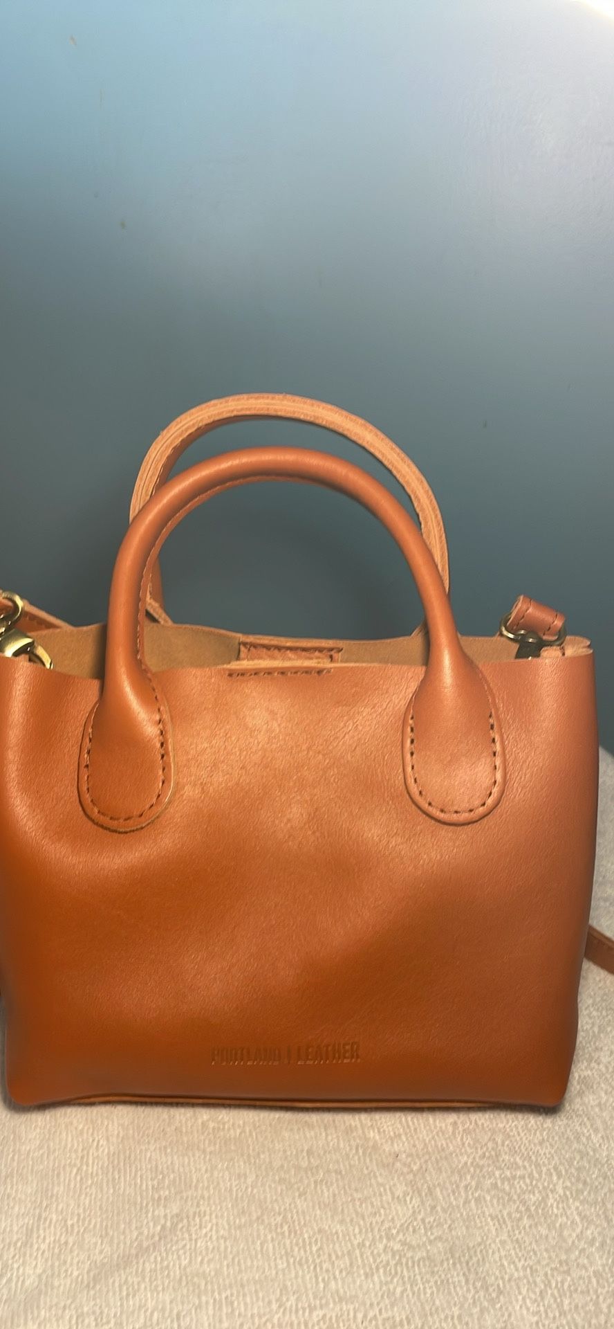 Portland Leather Small Raindrop Crossbody Purse