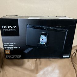 Sony Speaker And Radio RDP XF200iP With Audio Docking System 