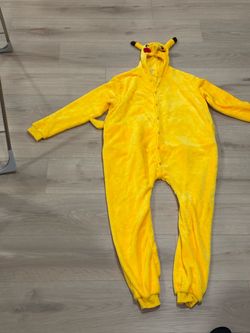 Pikachu costume for woman