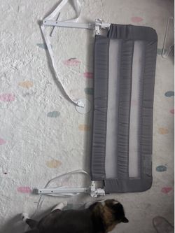 Toddler bed rail