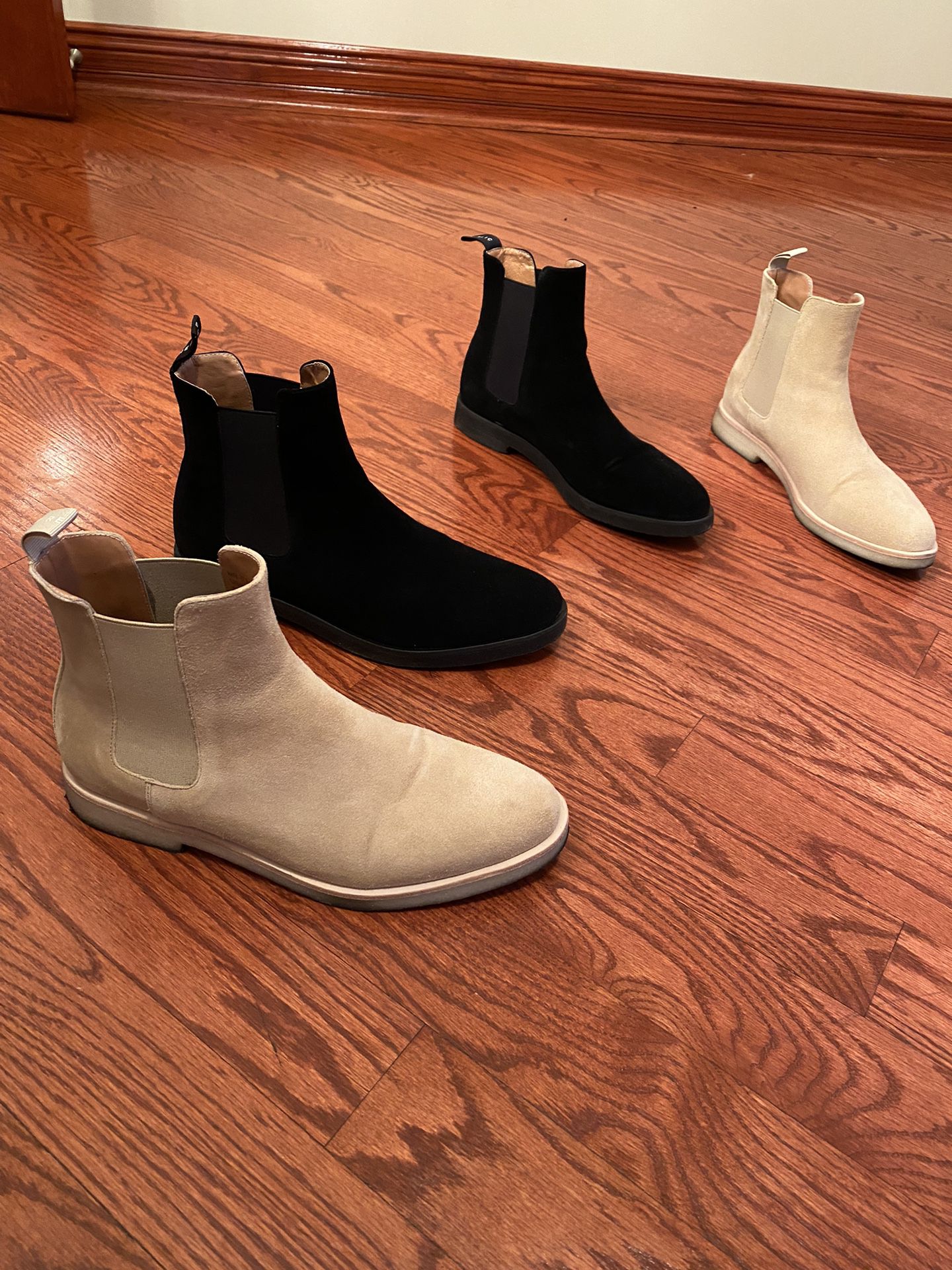 Chelsea Boots for Sale in Willow Springs, - OfferUp
