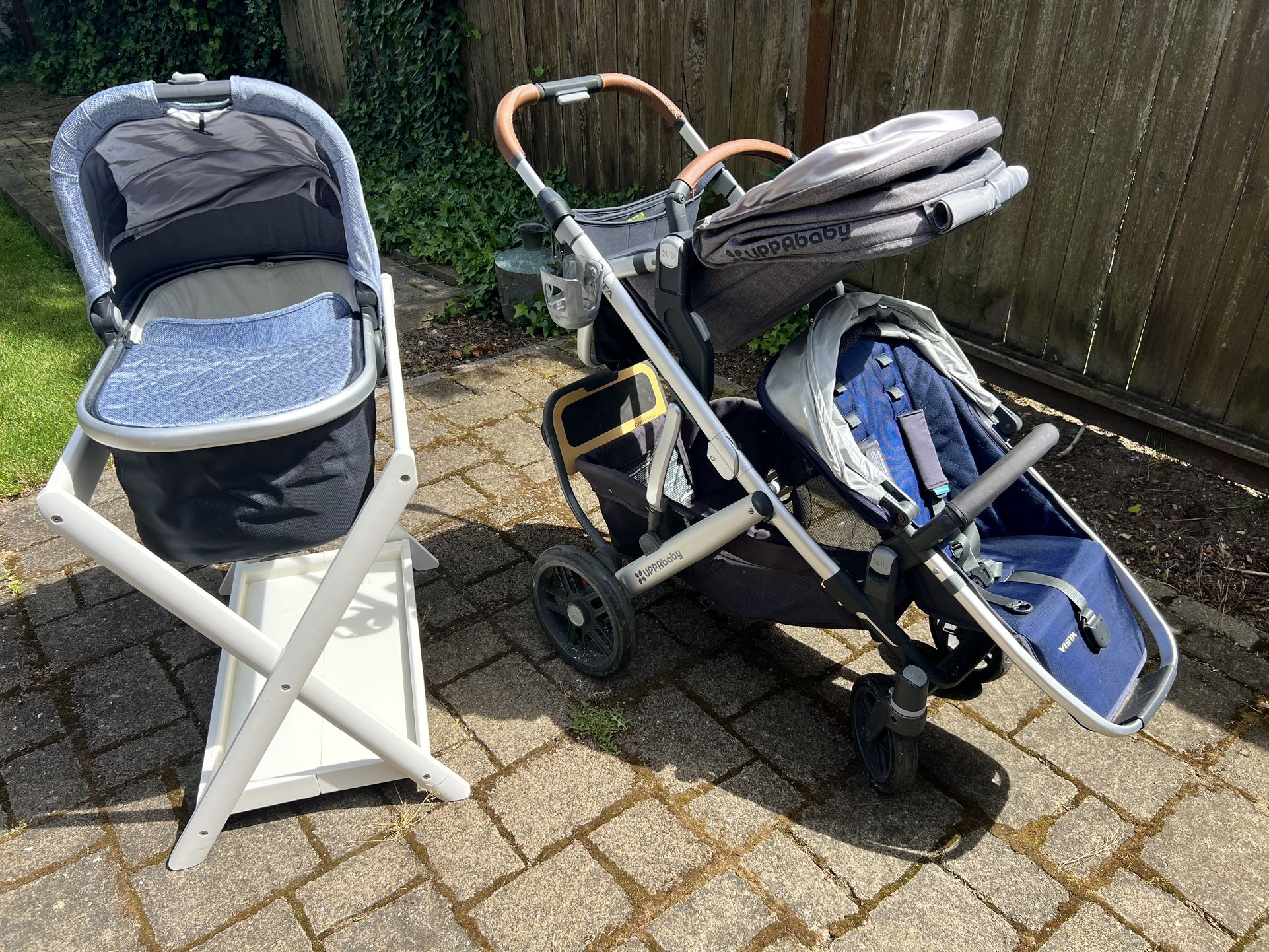 Uppa Baby Vista Stroller With Accessories