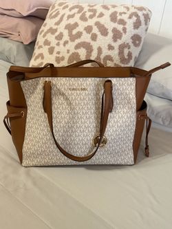 Michael Kors Signature Tote Bag