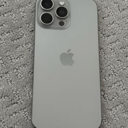 Unlocked iPhone 16 Pro Max 256gb Natural Titanium Great Condition