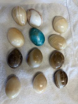 12 Polished Agate Stones