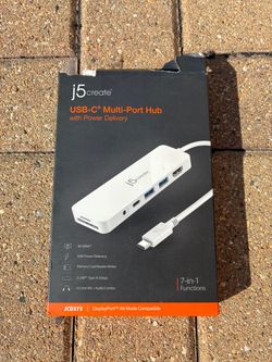 J5 Create USB-C Multi Port Hub with Power Delivery