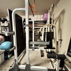 Squat Rack / Pull Up Bar Half Rack