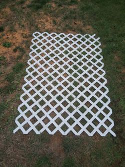 White plastic lattice - FREE