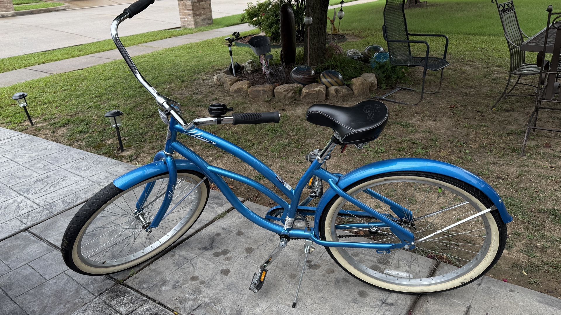 Hyper 26” Beach Cruiser Bike - Blue