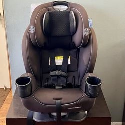 Graco TrioGrow SnugLock 3-in-1 Car Seat