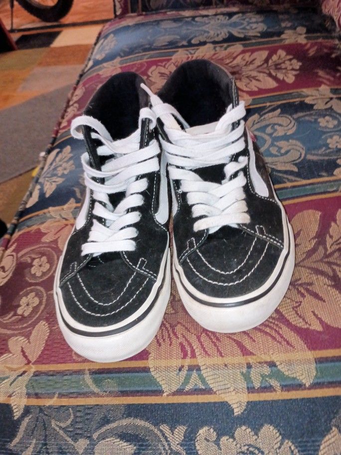 Youth 4.5 Women's 6