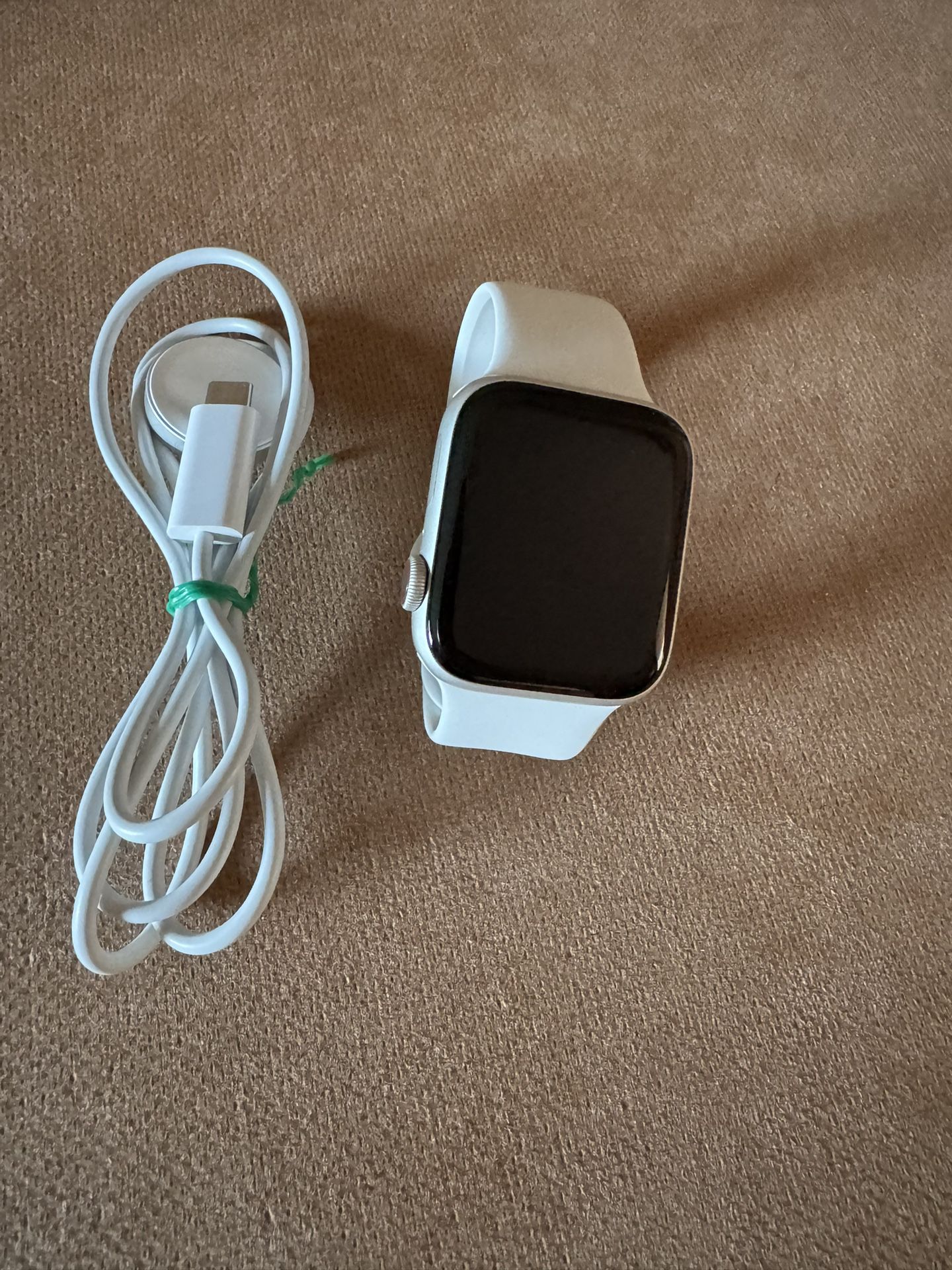Apple Watch Series 5 44mm white gps and cellular unlocked 