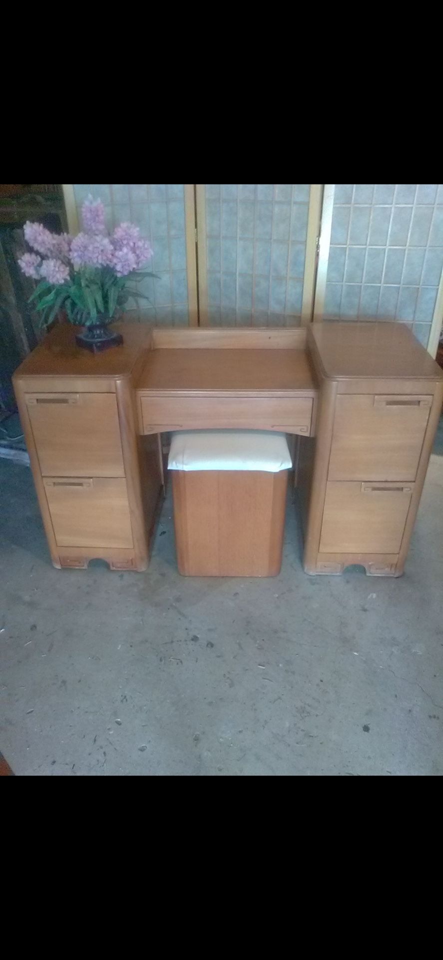 Beautiful Mid Century Vanity