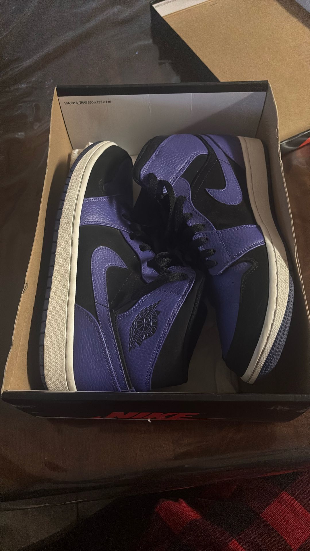Air Jordan 1 Black Dark Concord