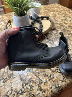 Size 10 Toddler Docs