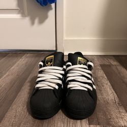 Adidas Superstar ADV shoes size 4.5 boys