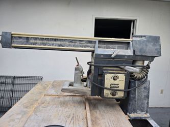 Table Saw 10" Radial