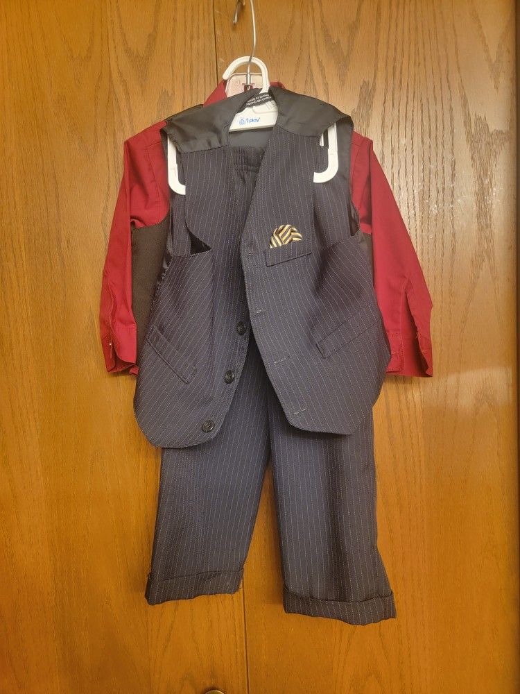3 Piece Suit Size 3t With Extra Vest