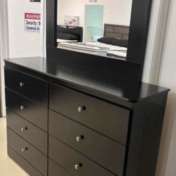 Eight Drawers Rials Dresser With Mirror 