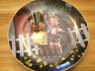 Danbury Mint collector plate Hummel