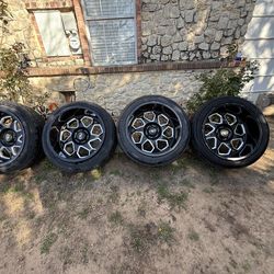 22x12 Cali off road wheels