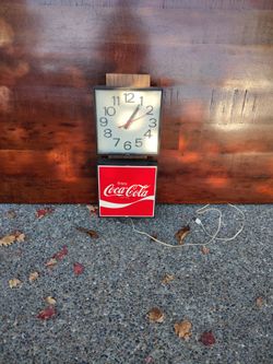 Vintage Coca-Cola Lighted Advertising Clock